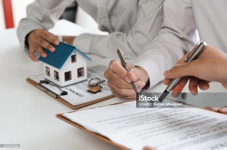 Giá bất động sản