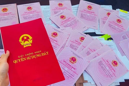 Sổ đỏ - Ảnh minh hoạ