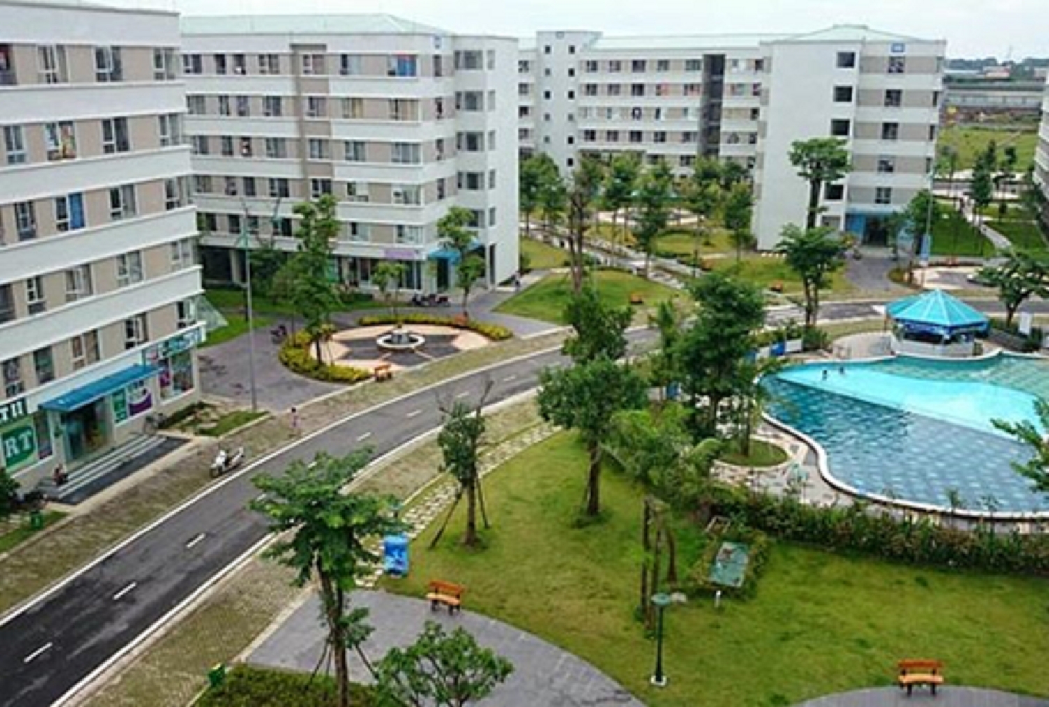 Nhà ở bình dân vắng bóng